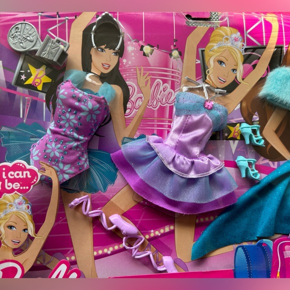 Barbie I can be Dance fashion Pack outfits 2011 - Picture 8 of 12